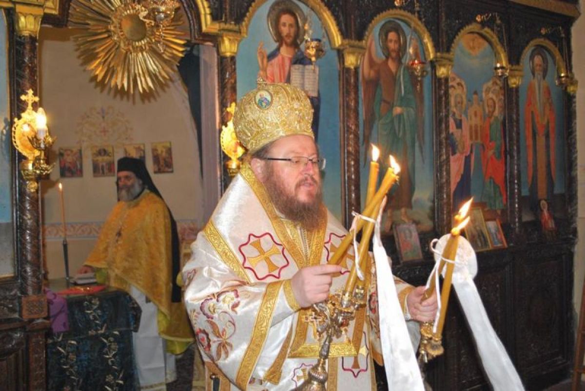Архиерейска литургия в град Две могили