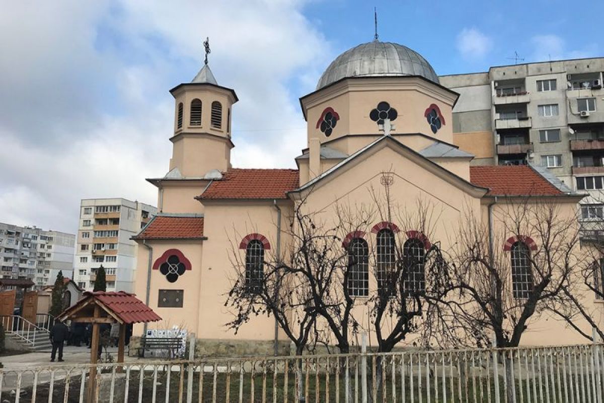 Храм Св. Николай в кв. Връбница