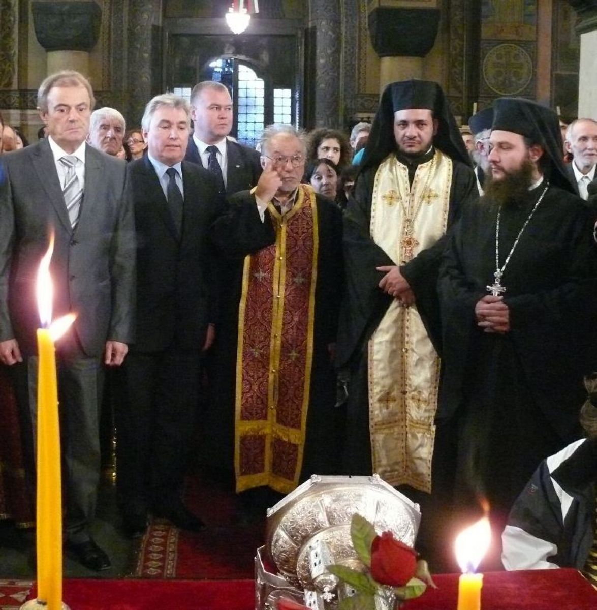 Молебен