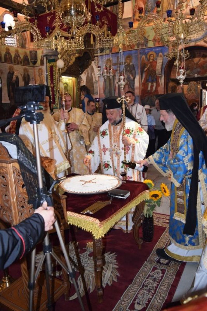 АРХИЕРЕЙСКО БОГОСЛУЖЕНИЕ И ПАНИХИДА В БАЧКОВСКИЯ МАНАСТИР