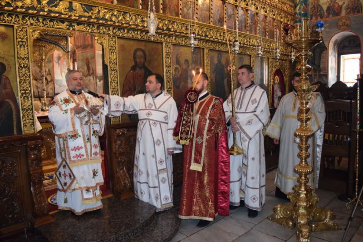 АРХИЕРЕЙСКО БОГОСЛУЖЕНИЕ И ПАНИХИДА В БАЧКОВСКИЯ МАНАСТИР