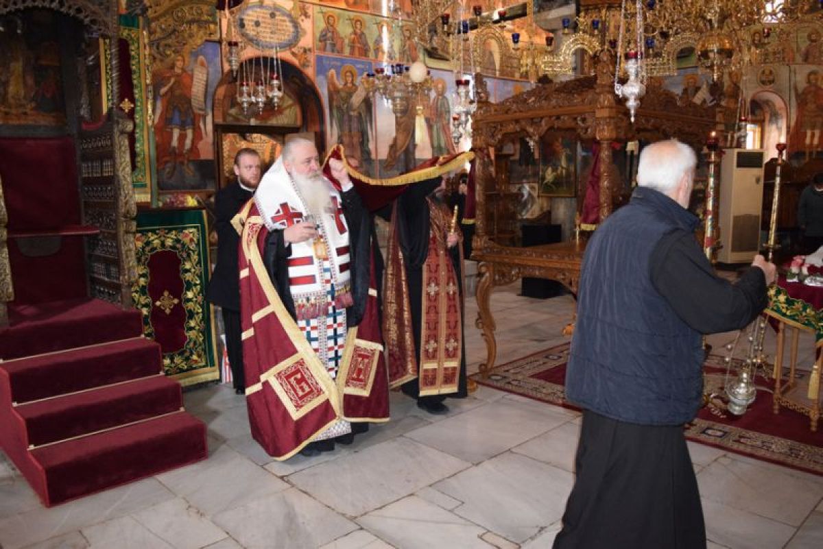 ИЗНАСЯНЕ НА ХРИСТОВАТА ПЛАЩАНИЦА В БАЧКОВСКИЯ МАНАСТИР