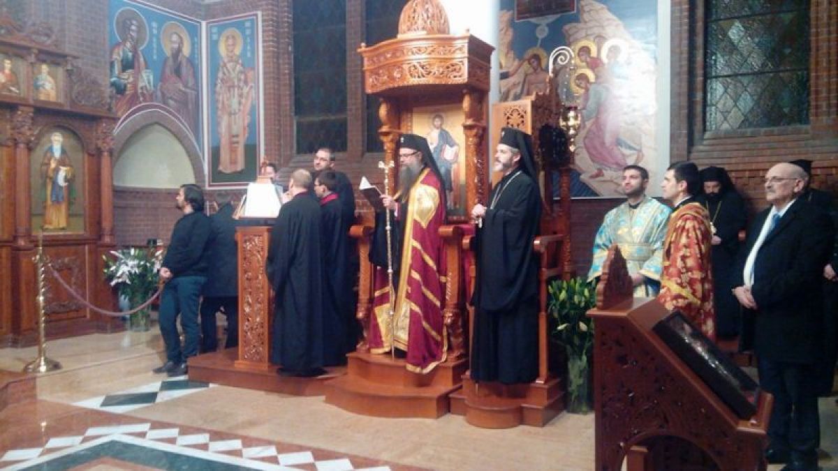 Празнична вечерня в българския храм в Берлин
