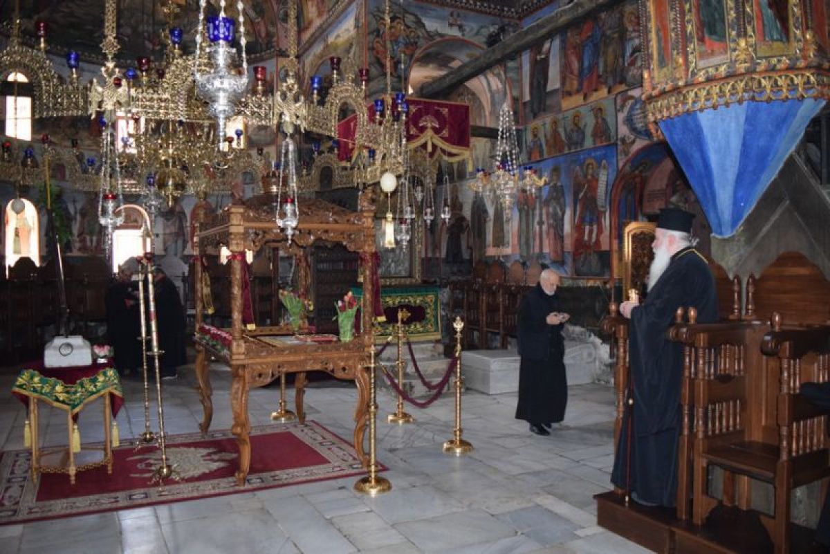 ИЗНАСЯНЕ НА ХРИСТОВАТА ПЛАЩАНИЦА В БАЧКОВСКИЯ МАНАСТИР