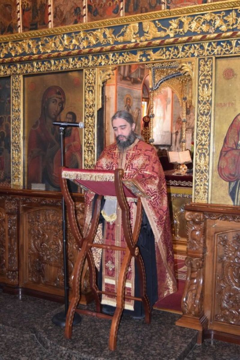 ИЗНАСЯНЕ НА ХРИСТОВАТА ПЛАЩАНИЦА В БАЧКОВСКИЯ МАНАСТИР