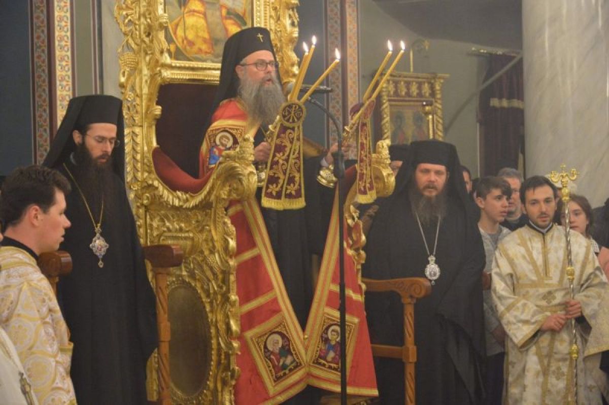 Архиерейска вечерня с чина на взаимното опрощение в Пловдив