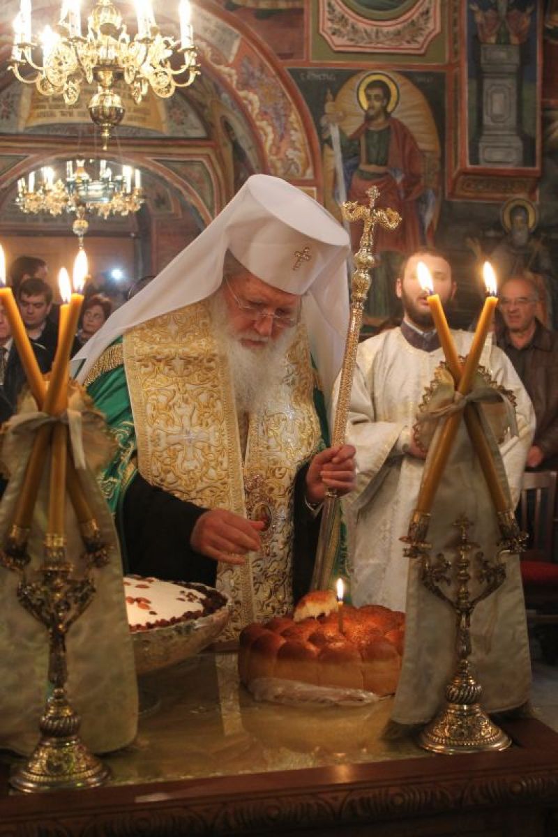 Панихида за патриарх Максим в Троянската света обител