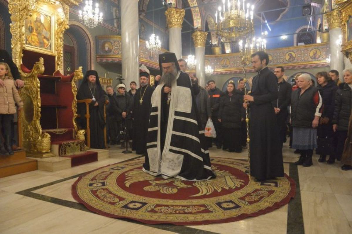 Архиерейска вечерня с чина на взаимното опрощение в Пловдив