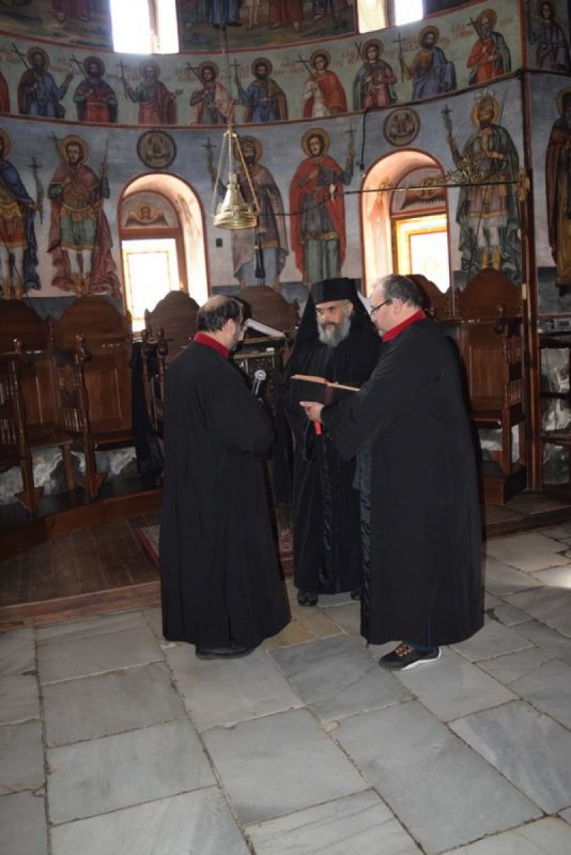 ИЗНАСЯНЕ НА ХРИСТОВАТА ПЛАЩАНИЦА В БАЧКОВСКИЯ МАНАСТИР