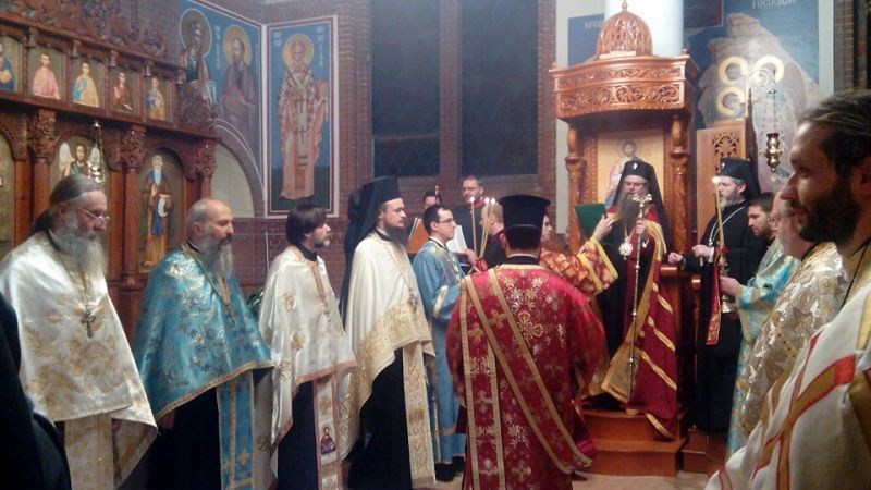 Празнична вечерня в българския храм в Берлин