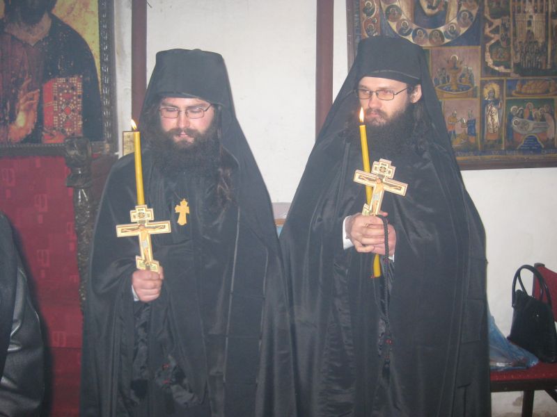 новите монаси на Дивотинската св.обител